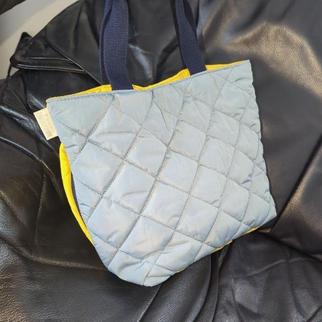 ゆうパック送料込へご変更/ROOTOTE/ルートート/トートバッグ/中綿ダウン的軽くて柔らかいキルティングバッグ/イエロー/水色 < 女性ファッション  ゆうパック送料込へご変更/ROOTOTE/ルートート/トートバッグ/中綿ダウン的軽くて柔らかいキルティングバッグ/イエロー/水色 < 女性ファッションの