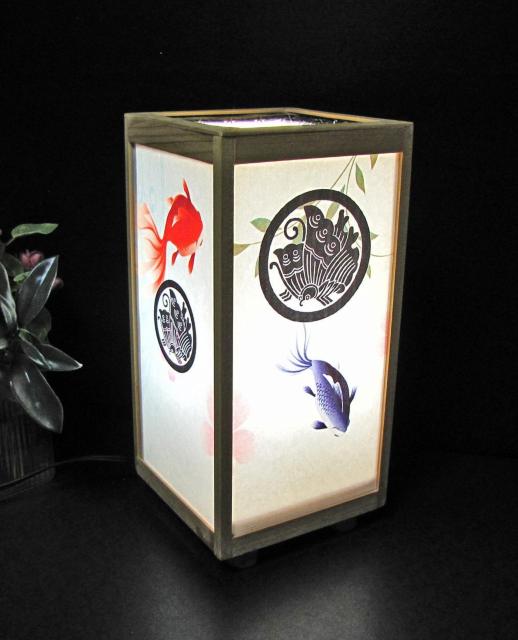 ★家紋の宿り木/森羅万象=「丸に揚羽蝶」(家紋変更可)/至福の明り/LED昼白色・ラミネート加工・檜枠造・軽量/ < 家電/AV  ★家紋の宿り木/森羅万象=「丸に揚羽蝶」(家紋変更可)/至福の明り/LED昼白色・ラミネート加工・檜枠造・軽量/ < 家電/AVの