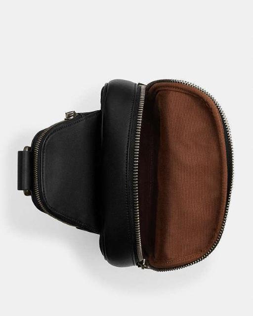 82500円★新品&正規品保証★コーチ ★シグネチャーレザー★ボディバッグ < ブランド  82500円★新品&正規品保証★コーチ ★シグネチャーレザー★ボディバッグ < ブランドの