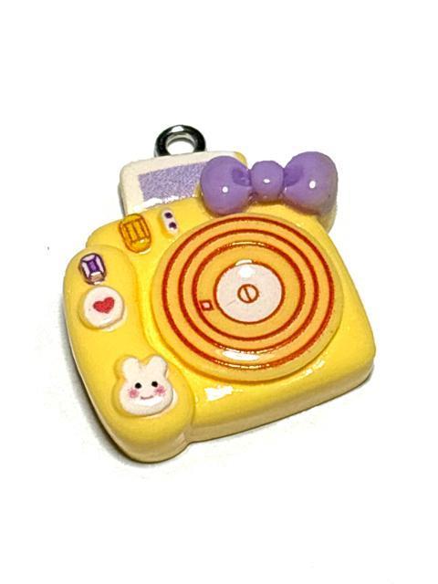 822 ラブリーなカメラ 黄色1個 樹脂パーツ アクセサリーチャーム チェキ うさぎ柄 < ペット/手芸/園芸 822 ラブリーなカメラ 黄色1個 樹脂パーツ アクセサリーチャーム チェキ うさぎ柄 < ペット/手芸/園芸の