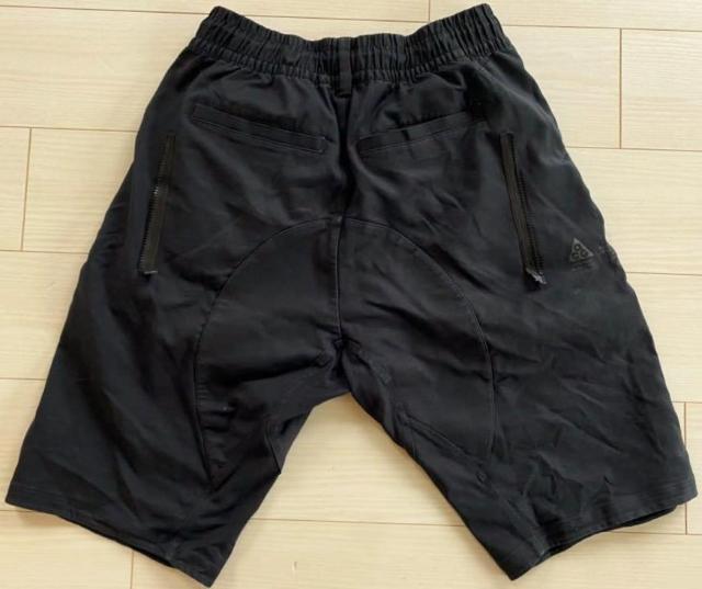 NIKE ACG ACRONYM アクロニウム ショートパンツ < 男性ファッション NIKE ACG ACRONYM アクロニウム ショートパンツ < 男性ファッションの