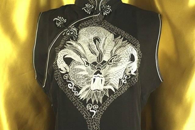 ★10年着れる!最高級★ドラゴン刺★チャイナドレス★定¥158.000 < 女性ファッション  ★10年着れる!最高級★ドラゴン刺★チャイナドレス★定¥158.000 < 女性ファッションの