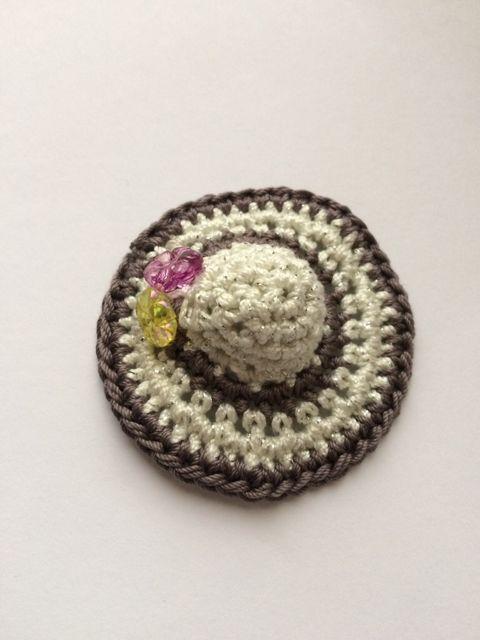 ハンドメイド ブローチ コサージュ 麦藁帽子 ナチュラル 森girl < 女性ファッション  ハンドメイド ブローチ コサージュ 麦藁帽子 ナチュラル 森girl < 女性ファッションの