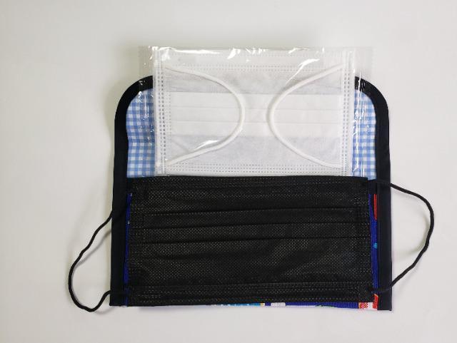 76A ポーチ 【本日限定】トーマス マスクケース マスク入れ(*^^*)ハンドメイド < キッズ/ベビー  76A ポーチ 【本日限定】トーマス マスクケース マスク入れ(*^^*)ハンドメイド < キッズ/ベビーの