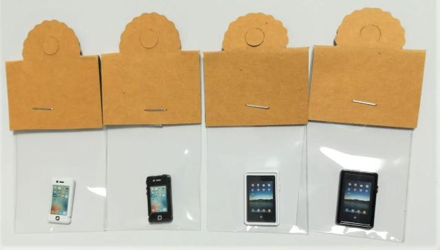 ミニチュア★iPad★Big★ホワイト★白★アイパッド★ドールハウス★色違いやサイズ違いのminiもございます★ < おもちゃ  ミニチュア★iPad★Big★ホワイト★白★アイパッド★ドールハウス★色違いやサイズ違いのminiもございます★ < おもちゃの