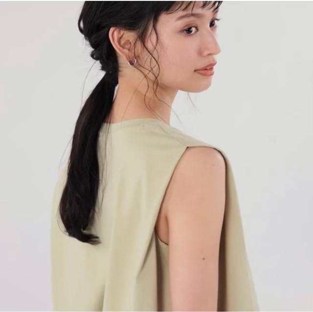 即完売品●気になる二の腕も細魅せ●ショルダータックチュニックT●ノースリーブ●ベージュ●S < ブランド 即完売品●気になる二の腕も細魅せ●ショルダータックチュニックT●ノースリーブ●ベージュ●S < ブランドの