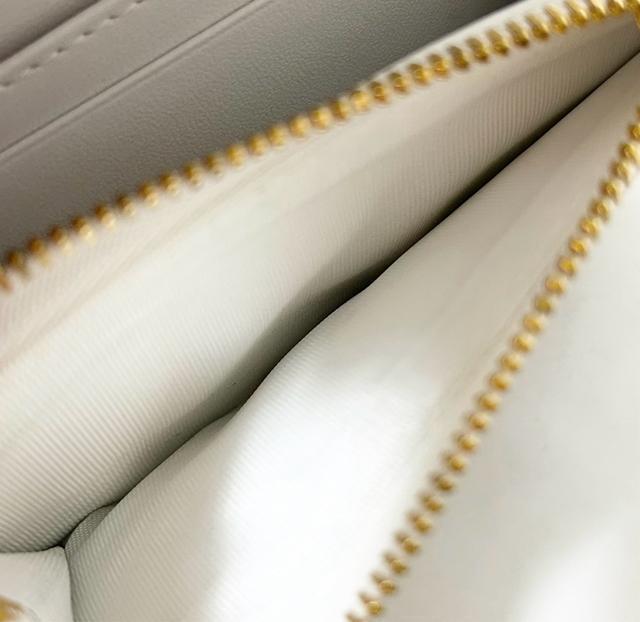 gp DIOR CARO GLYCINE EHbg  o^tC