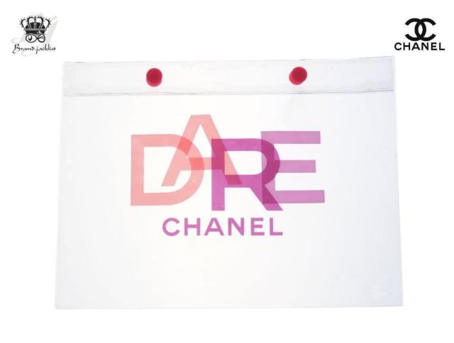 シャネル ノベルティ クリアポーチ フラット DARE ビニール Wスナップボタン PVC ヴィンテージ CHANEL【正規品】 < ブランド シャネル ノベルティ クリアポーチ フラット DARE ビニール Wスナップボタン PVC ヴィンテージ CHANEL【正規品】 < ブランドの