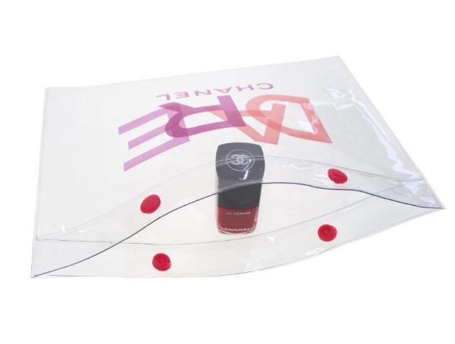 シャネル ノベルティ クリアポーチ フラット DARE ビニール Wスナップボタン PVC ヴィンテージ CHANEL【正規品】 < ブランド シャネル ノベルティ クリアポーチ フラット DARE ビニール Wスナップボタン PVC ヴィンテージ CHANEL【正規品】 < ブランドの