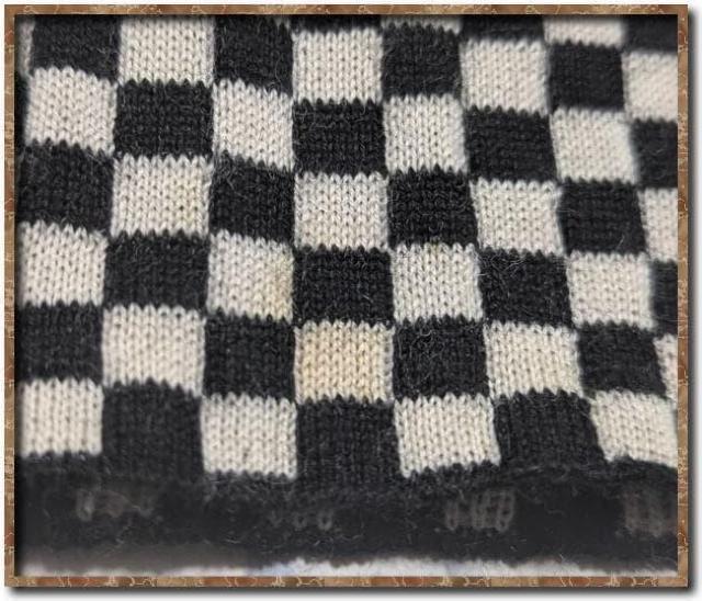 ハナエモリ リボン付き市松模様ニット 白×黒☆やや難 < ブランド ハナエモリ リボン付き市松模様ニット 白×黒☆やや難 < ブランドの