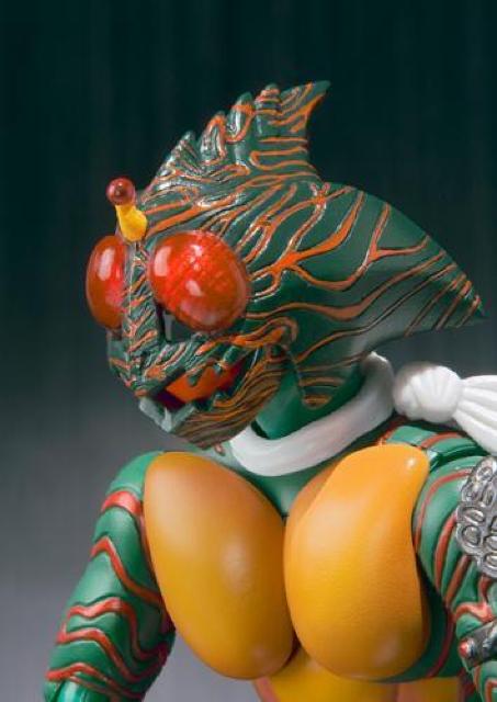 限定 S.H.フィギュアーツ 仮面ライダーアマゾン Amazon.co.jp (R) EDITION < ホビー  限定 S.H.フィギュアーツ 仮面ライダーアマゾン Amazon.co.jp (R) EDITION < ホビーの