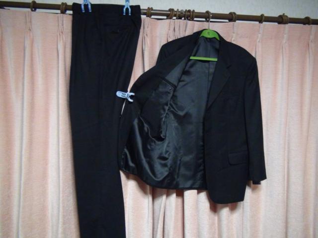 BILTMOREのスーツシングル3ツボタン(黒)新品タグ付き!。 < 男性ファッション BILTMOREのスーツシングル3ツボタン(黒)新品タグ付き!。 < 男性ファッションの