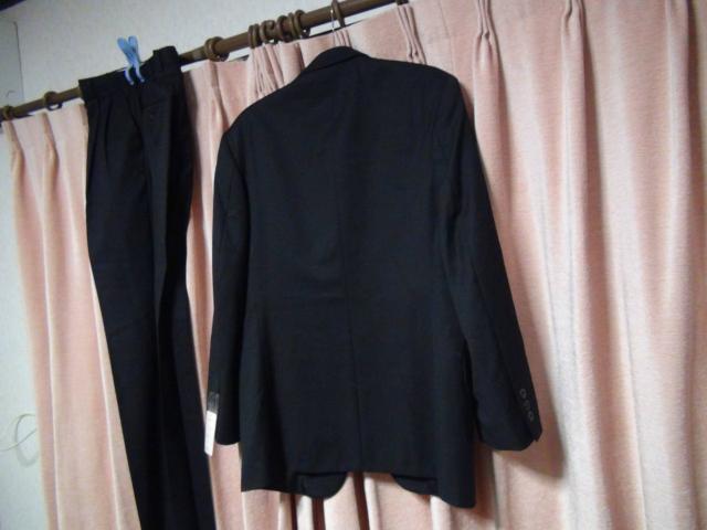 BILTMOREのスーツシングル3ツボタン(黒)新品タグ付き!。 < 男性ファッション BILTMOREのスーツシングル3ツボタン(黒)新品タグ付き!。 < 男性ファッションの