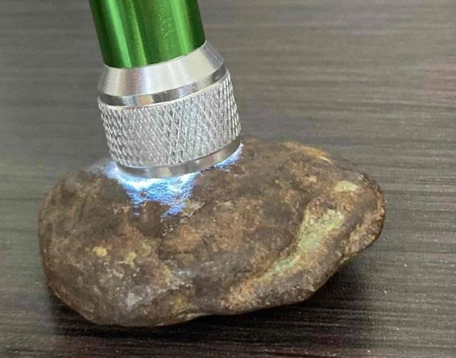 2,200円スタート!「ワイヤー作家」や「ジュエリー作家」の素材に阿波隕石(メテオライト)原石 < 女性ファッション  2,200円スタート!「ワイヤー作家」や「ジュエリー作家」の素材に阿波隕石(メテオライト)原石 < 女性ファッションの