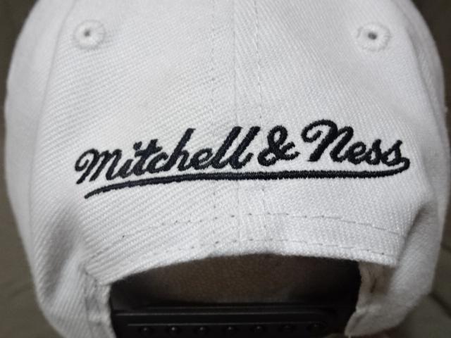 USA購入【Mitchell & Ness】 NBA【Portland TrailBlazers】ロゴ刺繍入り キャップ < 男性ファッション  USA購入【Mitchell & Ness】 NBA【Portland TrailBlazers】ロゴ刺繍入り キャップ < 男性ファッションの