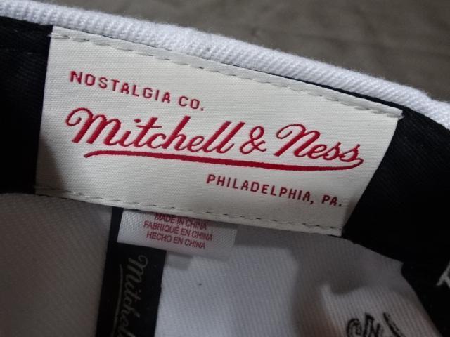 USA購入【Mitchell & Ness】 NBA【Portland TrailBlazers】ロゴ刺繍入り キャップ < 男性ファッション  USA購入【Mitchell & Ness】 NBA【Portland TrailBlazers】ロゴ刺繍入り キャップ < 男性ファッションの