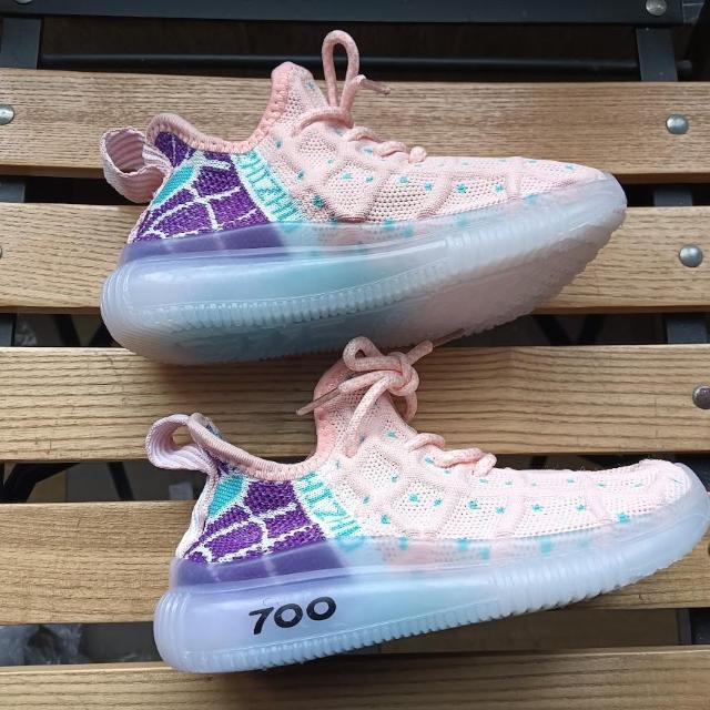 新品 17.5cm スニーカー ピンク 子供靴 キッズ 靴 女の子 28 < キッズ/ベビー  新品 17.5cm スニーカー ピンク 子供靴 キッズ 靴 女の子 28 < キッズ/ベビーの