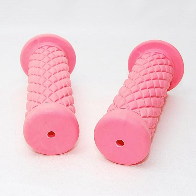 ダイヤ柄 ラバーハンドルグリップ ピンク 非貫通式 22.2径用 汎用 バイク ラバーグリップ カスタム ハンドル グリップ 桃 < 自動車/バイク ダイヤ柄 ラバーハンドルグリップ ピンク 非貫通式 22.2径用 汎用 バイク ラバーグリップ カスタム ハンドル グリップ 桃 < 自動車/バイク