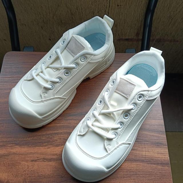 新品 24cm レディース スニーカー ホワイト シューズ 靴 カジュアル < 女性ファッション 新品 24cm レディース スニーカー ホワイト シューズ 靴 カジュアル < 女性ファッションの