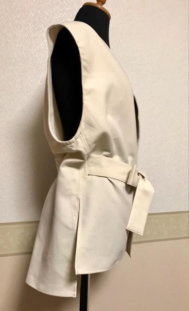 ウエストリボン ベスト ベージュ < 女性ファッション ウエストリボン ベスト ベージュ < 女性ファッションの