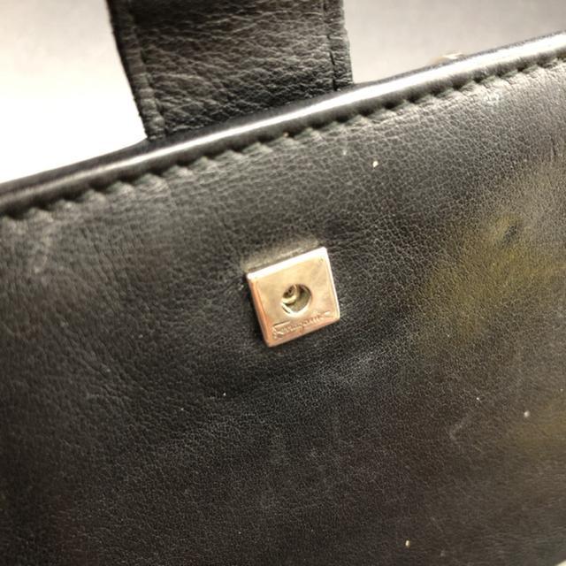 即決 Salvatore Ferragamo サルヴァトーレフェラガモ 二つ折り財布 < ブランド  即決 Salvatore Ferragamo サルヴァトーレフェラガモ 二つ折り財布 < ブランドの