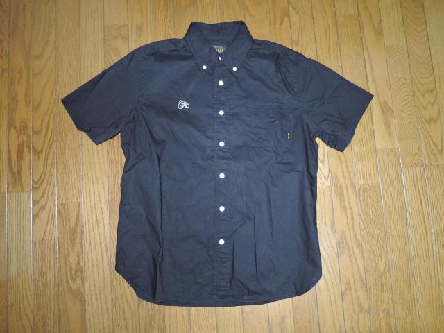 CALEE キャリー ボタンダウンシャツ M 黒 半袖 B.D SHIRT 胸ロゴ LOGO 刺繍 ステッチ < ブランド CALEE キャリー ボタンダウンシャツ M 黒 半袖 B.D SHIRT 胸ロゴ LOGO 刺繍 ステッチ < ブランドの