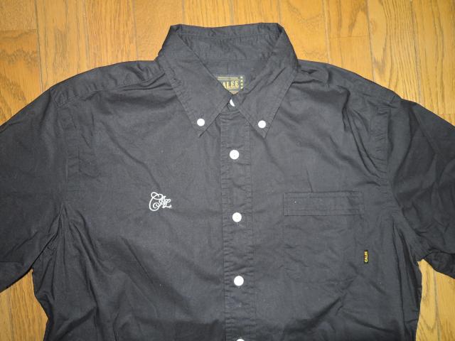 CALEE キャリー ボタンダウンシャツ M 黒 半袖 B.D SHIRT 胸ロゴ LOGO 刺繍 ステッチ < ブランド CALEE キャリー ボタンダウンシャツ M 黒 半袖 B.D SHIRT 胸ロゴ LOGO 刺繍 ステッチ < ブランドの