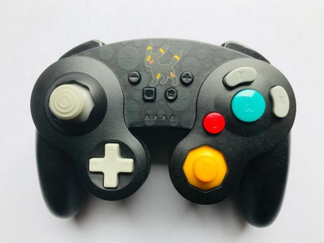 ポケモン ブラッキー エディション ワイヤレス ゲームキューブ GC型 コントローラー Nintendo Switch < ゲーム本体/ソフト ポケモン ブラッキー エディション ワイヤレス ゲームキューブ GC型 コントローラー Nintendo Switch < ゲーム本体/ソフトの