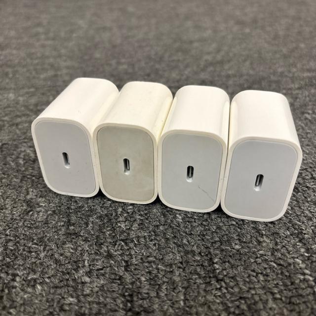 Apple アップル 充電器 アダプタ USB-C 20W 4個 A2305 < 家電/AV Apple アップル 充電器 アダプタ USB-C 20W 4個 A2305 < 家電/AVの