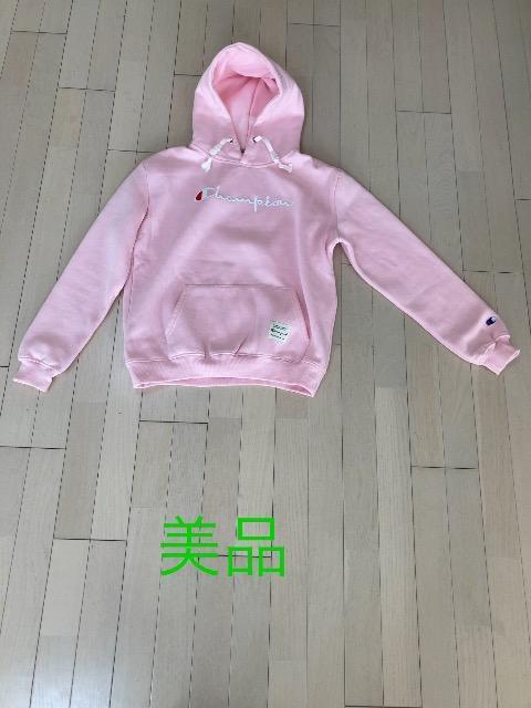 美品チャンピオンchampionピンクパーカー超オシャレスウェットパーカーピンクビッグロゴ超人気足長効果抜群早者勝ちポケット < ブランド 美品チャンピオンchampionピンクパーカー超オシャレスウェットパーカーピンクビッグロゴ超人気足長効果抜群早者勝ちポケット < ブランドの