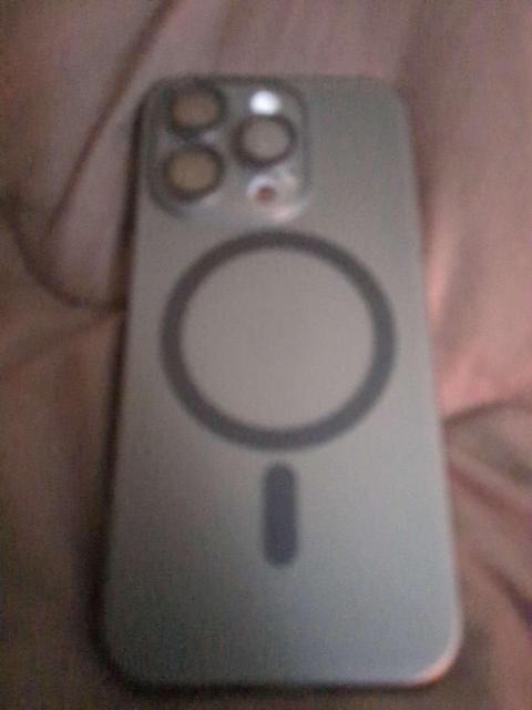 iPhone Pro�V���[�Y�Ή� MagSafe�P�[�X �O���[�W��  �� �����t�@�b�V������ 