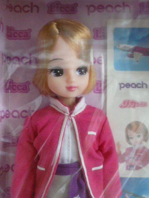 リカちゃん「Peach Aviationリカちゃん」50 < おもちゃ  リカちゃん「Peach Aviationリカちゃん」50 < おもちゃの