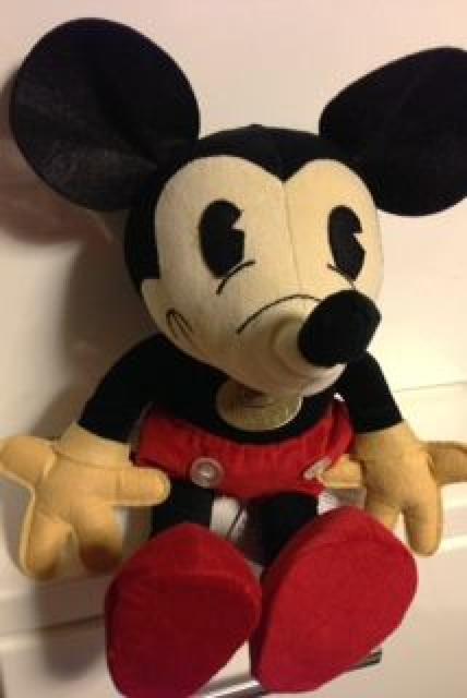 レトロミッキーぬいぐるみM ディズニー生誕110周年記念限定