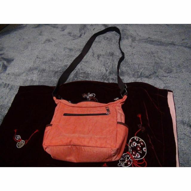 VIANTINO VMILELLY ITALYショルダーバッグ !。 < 女性ファッション  VIANTINO VMILELLY ITALYショルダーバッグ !。 < 女性ファッションの