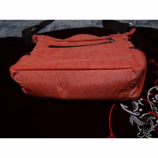 VIANTINO VMILELLY ITALYショルダーバッグ !。 < 女性ファッション  VIANTINO VMILELLY ITALYショルダーバッグ !。 < 女性ファッションの
