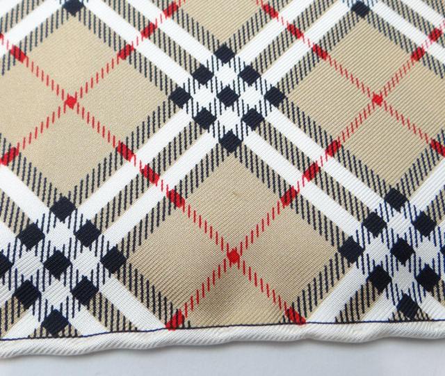 Burberrys バーバリー 犬 ドッグ シルク スカーフ ブラウン系<USED>【送料無料】 < ブランド Burberrys バーバリー 犬 ドッグ シルク スカーフ ブラウン系<USED>【送料無料】 < ブランドの