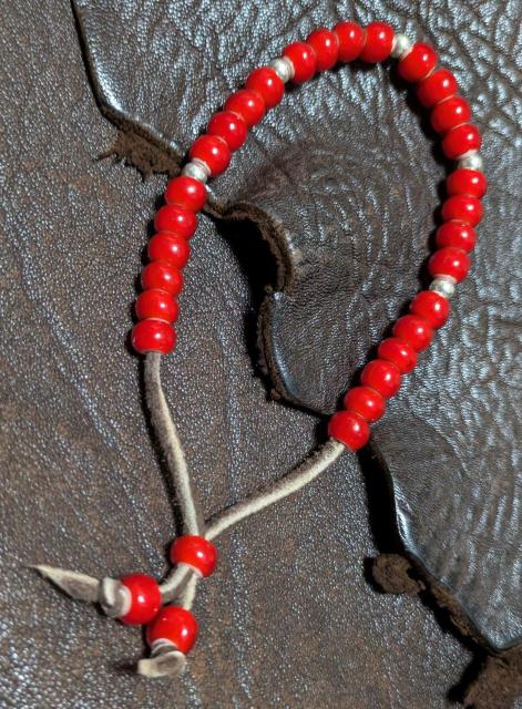 ホワイトハーツ★赤7o★SLV925★鹿革紐★ビーズブレスレット★Mサイズ★新品未着用★送料無料★男女兼用★クーポン < 男性アクセサリー/時計 ホワイトハーツ★赤7o★SLV925★鹿革紐★ビーズブレスレット★Mサイズ★新品未着用★送料無料★男女兼用★クーポン < 男性アクセサリー/時計の