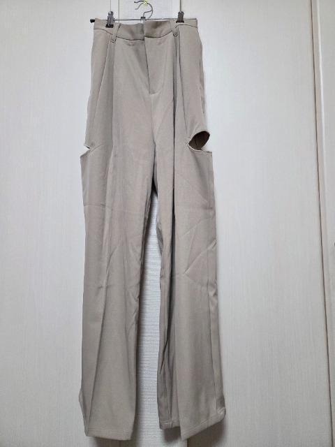 Bonjour Saganツイルサイドカットパンツ < 女性ファッション Bonjour Saganツイルサイドカットパンツ < 女性ファッションの