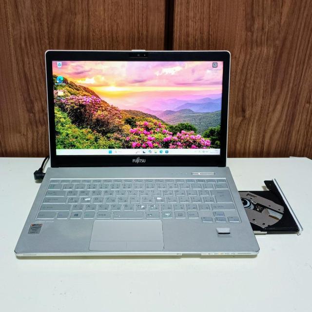 FUJITSU LIFEBOOK Corei5 メモリ8GB SSD240GB DVD Webカメラ Windows11 < PC本体/周辺機器 FUJITSU LIFEBOOK Corei5 メモリ8GB SSD240GB DVD Webカメラ Windows11 < PC本体/周辺機器の