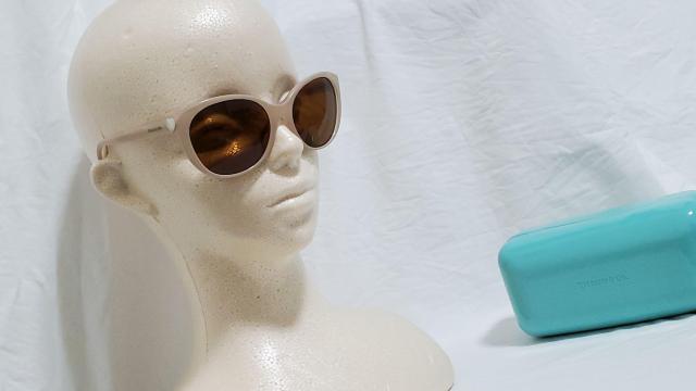 正規未 レア ティファニー シェルハート×アイコンロゴ キャットアイサングラス 茶 ビッグレンズ フォックスクリアフレーム 付属有 < ブランド  正規未 レア ティファニー シェルハート×アイコンロゴ キャットアイサングラス 茶 ビッグレンズ フォックスクリアフレーム 付属有 < ブランドの