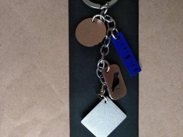 The heritage keychain SingPostObYXVK|[X֋ǃGA[؎蒹L[z_[  t@bV 