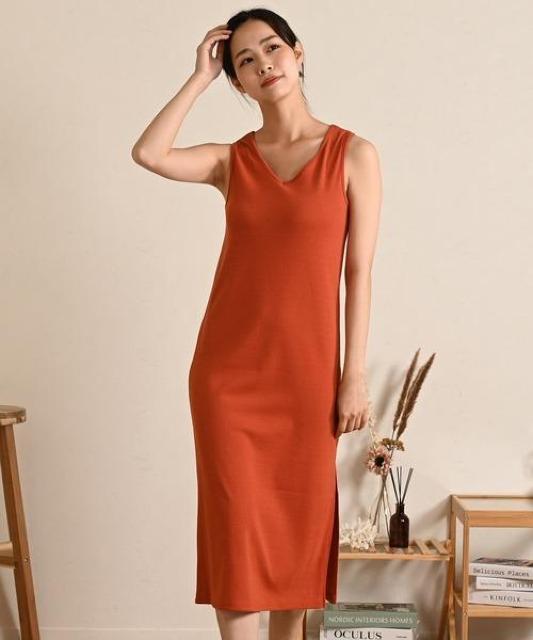 ☆バックデザインリブIラインワンピ☆新品タグ付きバックオープン肌見せ < 女性ファッション ☆バックデザインリブIラインワンピ☆新品タグ付きバックオープン肌見せ < 女性ファッションの