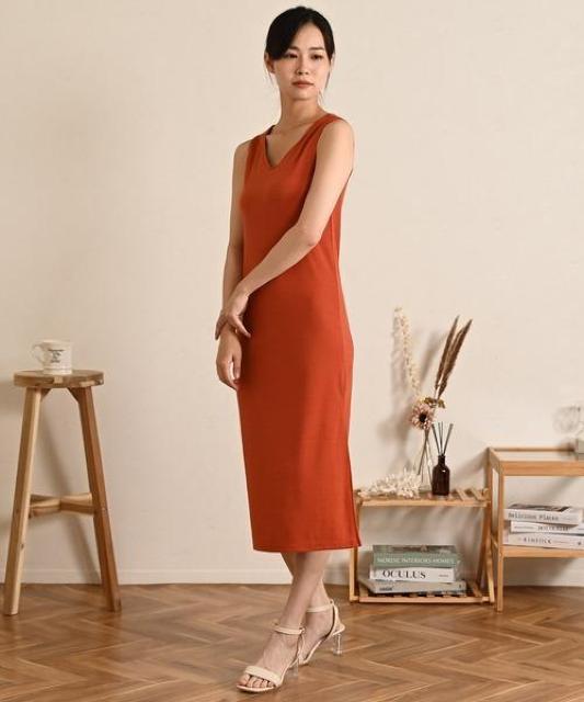 ☆バックデザインリブIラインワンピ☆新品タグ付きバックオープン肌見せ < 女性ファッション ☆バックデザインリブIラインワンピ☆新品タグ付きバックオープン肌見せ < 女性ファッションの