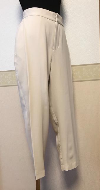 FREE'S未使用 サイドタックパンツ アイボリー < 女性ファッション  FREE'S未使用 サイドタックパンツ アイボリー < 女性ファッションの