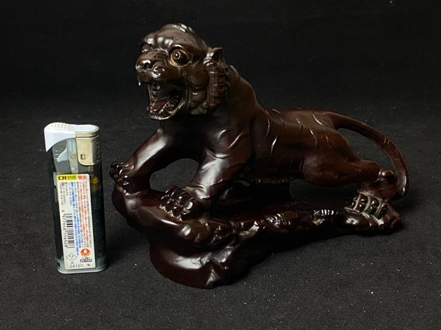 一刀彫 木彫り 虎 置物 迫力 猛虎 彫刻 飾り物 オブジェ 極上 唐木 黒檀木彫 干支虎天然木 魔除け 寅年 開運 骨董 古美術 < ホビー 一刀彫 木彫り 虎 置物 迫力 猛虎 彫刻 飾り物 オブジェ 極上 唐木 黒檀木彫 干支虎天然木 魔除け 寅年 開運 骨董 古美術 < ホビーの
