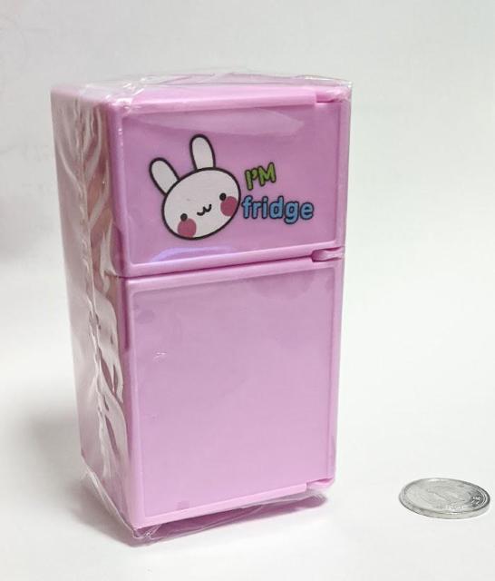 ミニチュア★冷蔵庫A★2ドア★訳あり★うさぎちゃん★ピンク★リカちゃんやシルバニアに★ドールハウスに★無地のホワイトもございます★ < おもちゃ  ミニチュア★冷蔵庫A★2ドア★訳あり★うさぎちゃん★ピンク★リカちゃんやシルバニアに★ドールハウスに★無地のホワイトもございます★ < おもちゃの