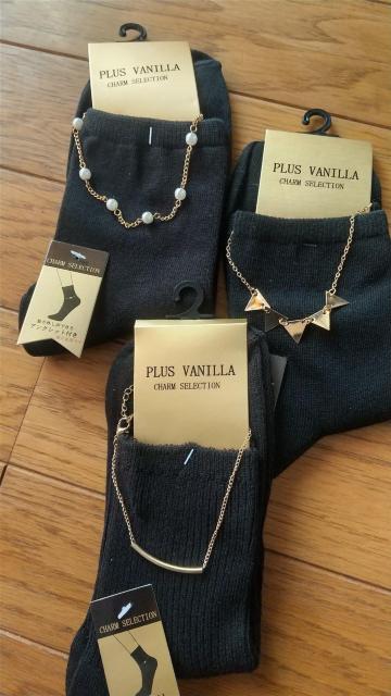 女性23ー25サイズ!3足セット!アンクレット付き!ブラック色合い!ソックス!アンクレット取り外し可!使いまわし出来ます!新品! < 女性ファッション  女性23ー25サイズ!3足セット!アンクレット付き!ブラック色合い!ソックス!アンクレット取り外し可!使いまわし出来ます!新品! < 女性ファッションの