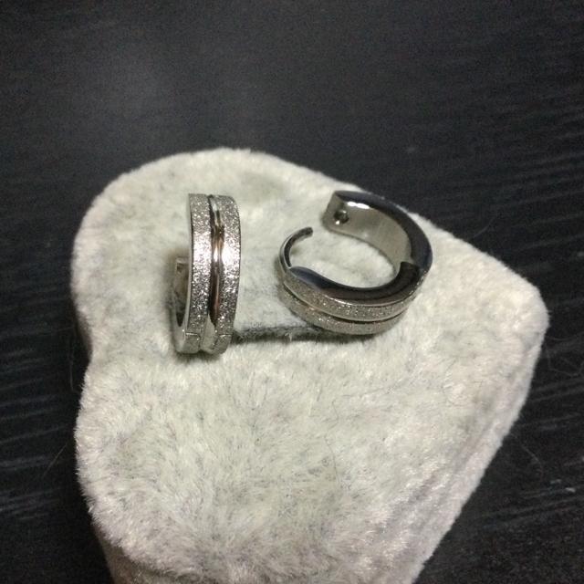 ステンレス製 ループピアス 両耳用 カラー:シルバー 管理番号ループSTP3-1 < 女性アクセサリー/時計 ステンレス製 ループピアス 両耳用 カラー:シルバー 管理番号ループSTP3-1 < 女性アクセサリー/時計の