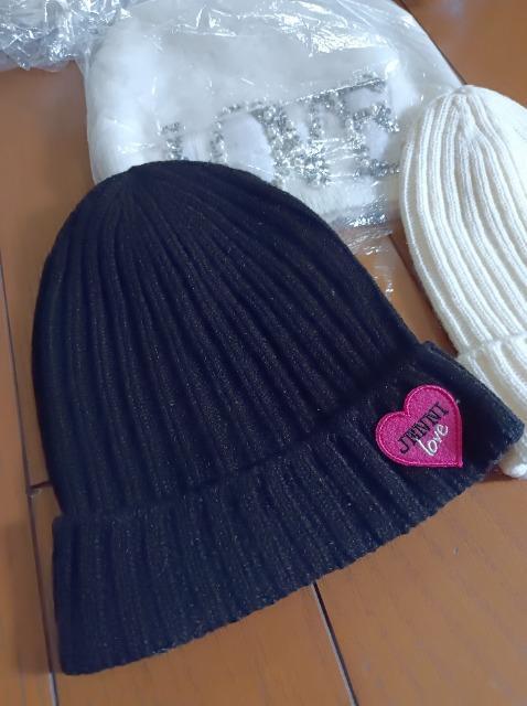 JENNIE LOVE★ハートワッペン.ニット帽子★新品同様★黒★ジェニー★大人にも★ < キッズ/ベビー JENNIE LOVE★ハートワッペン.ニット帽子★新品同様★黒★ジェニー★大人にも★ < キッズ/ベビーの