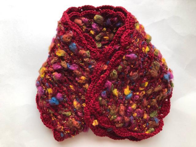 ハンドメイド ミニマフラー 一巻き用 レッド ポコポコ ポップカラー < 女性ファッション  ハンドメイド ミニマフラー 一巻き用 レッド ポコポコ ポップカラー < 女性ファッションの